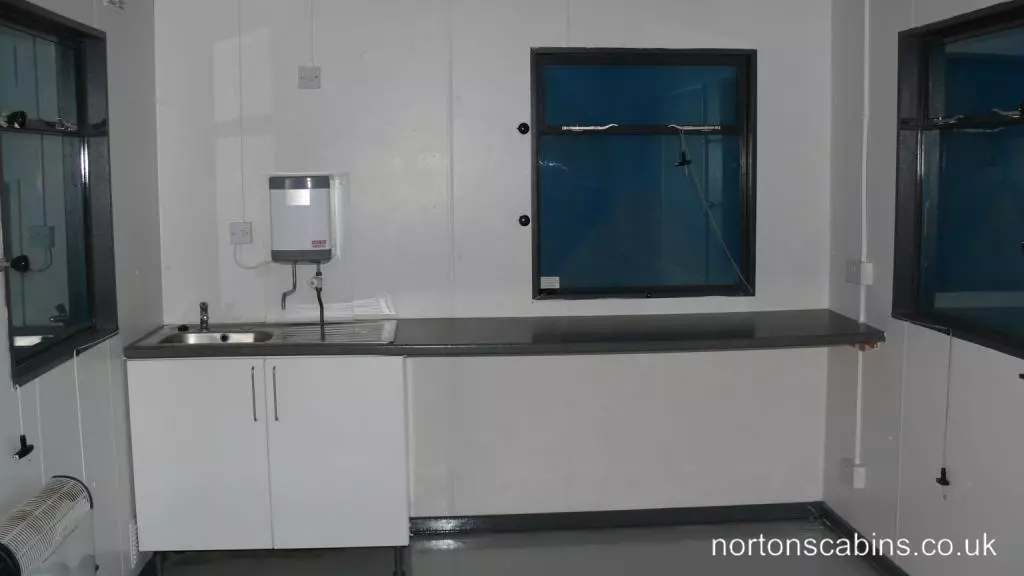 Ref: Nor216 32ft Kitchen Dryroom £8,750 +VAT