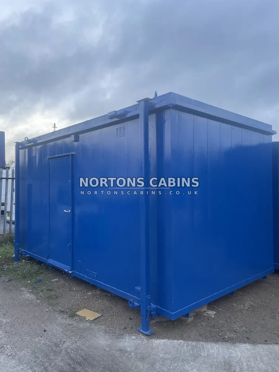 Refurbished Cabins 16 ft 16ft 3+1 toilet block Ref: Nor300 Price &pound;7,500 +VAT