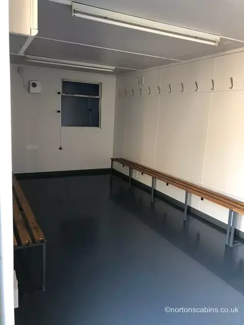 Changing rooms showers6