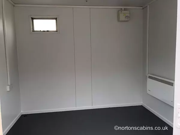 9ft6 x 9ft10 office with two additional windows