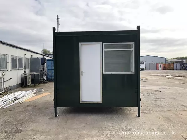9ft6 x 9ft10 office with two additional windows