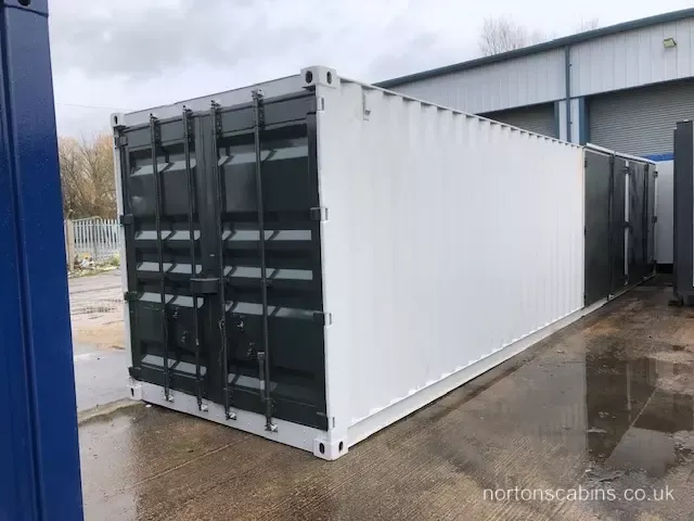 Refurbished Cabins 40ftx8ft Shipping container Ref Nor232