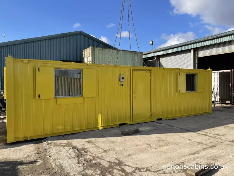 Refurbished Cabins 32x10 AV open plan kitchen WC Ref Nor254
