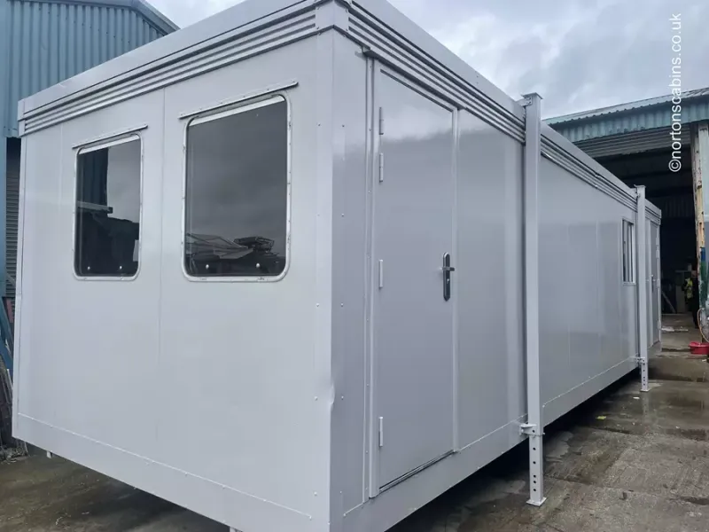 Office cabins Refurbished 32ftx10 kitchen toilet Ref Nor285